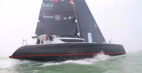 Catamaran HH 66