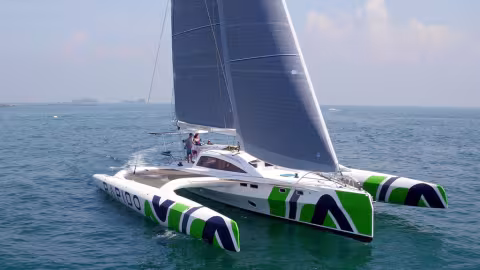 Vidéo : embarquez à bord du trimaran Rapido 60