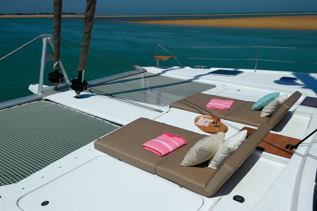 La plage avant a reçu la visite du designer : c'est beau, mais surtout confortable…
