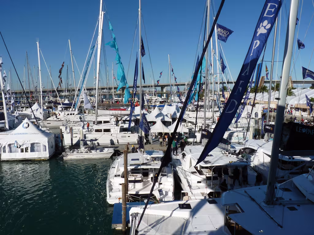 Miami Boat Show 2015   