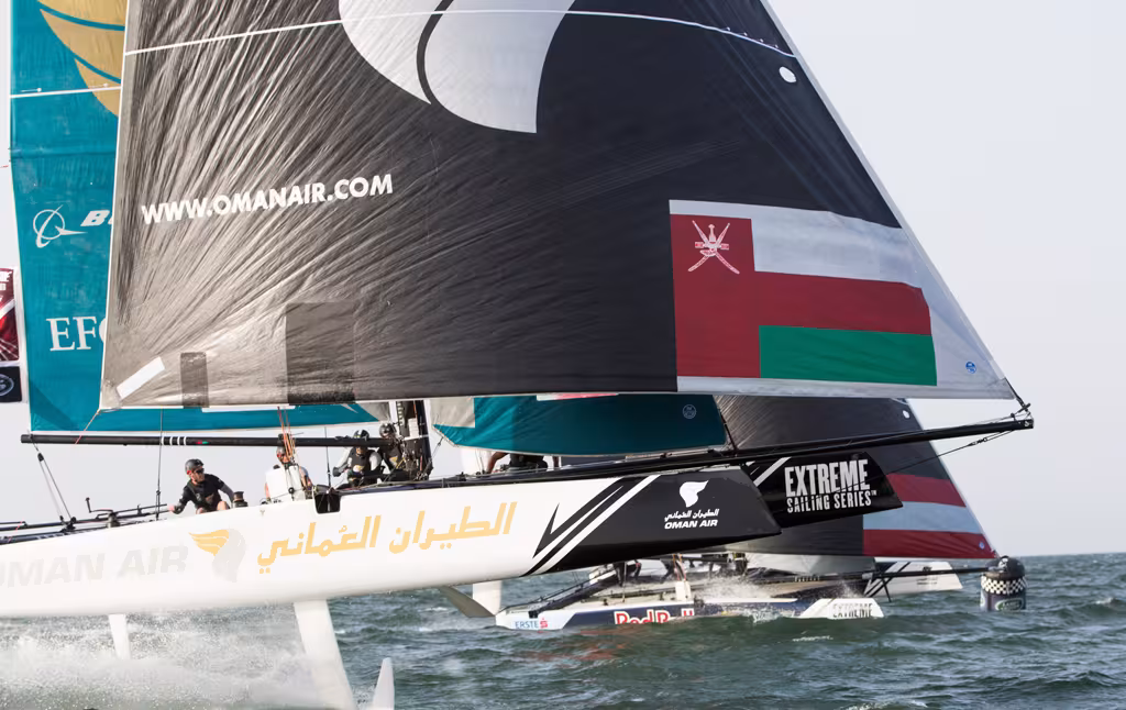 Extreme Sailing Series, la course en volant !