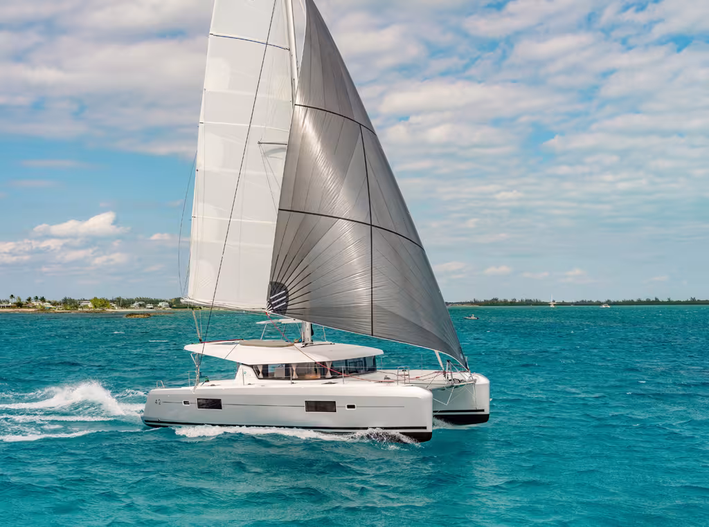 Les premières images du nouveau catamaran de chez Lagoon