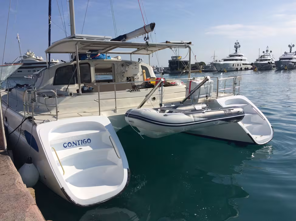 …Contigo est prêt à prendre la mer.