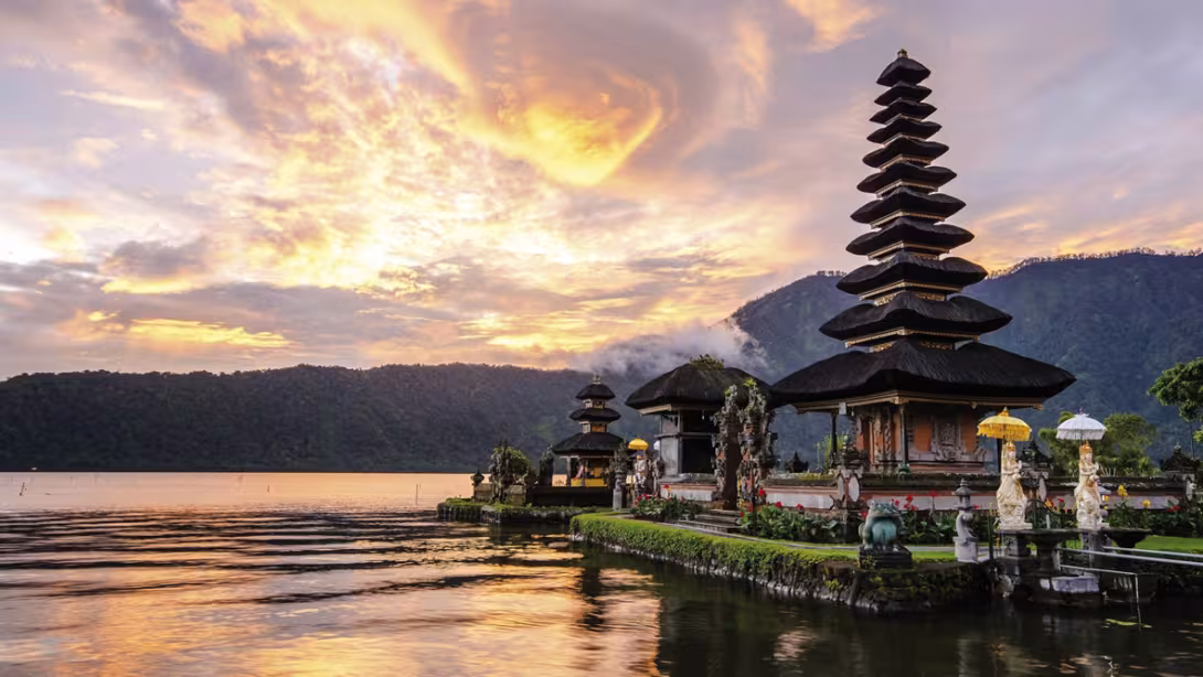 Dans chaque village, vous trouverez un temple…