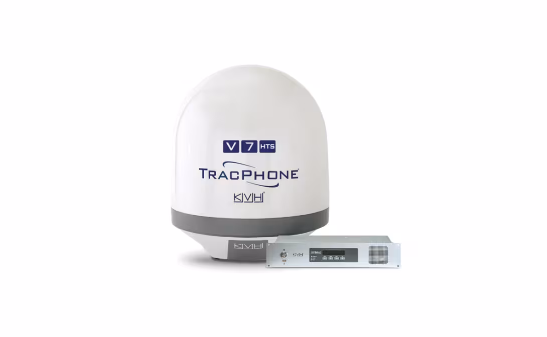 La V 7 HTS Tracphone de KVH représente le haut de gamme avec une connexion permettant de surfer sur Internet via un réseau TV. Avec son diamètre de 60 cm, elle est assez discrète, mais son coût de communication la réserve aux grands yachts ou à un 