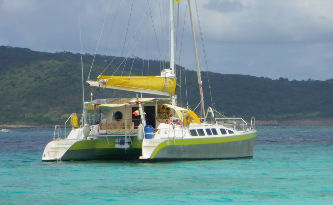 Pour un budget raisonnable, il existe de nombreux bateaux intéressant sur le marché, comme ce Cat Flotteur 41 annoncé à 130 000 euros