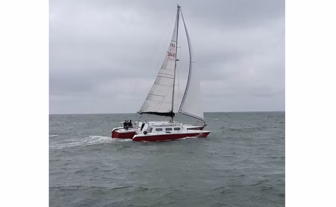 Et pour amateur averti, ce Piver Victress 42' de 1978 en bon état général. Un trimaran très habitable pour la somme de 32 500 euros seulement !
