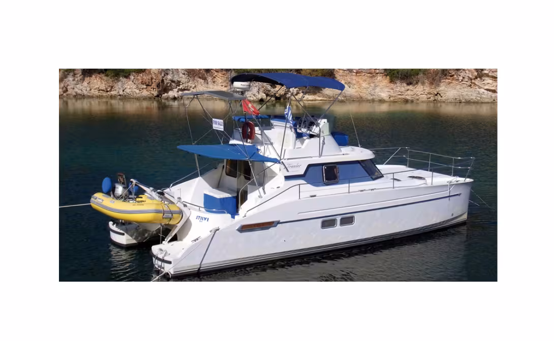 Et pourquoi pas un catamaran à moteur ? Ce Greenland 34 était affiché à 99 000 euros !
