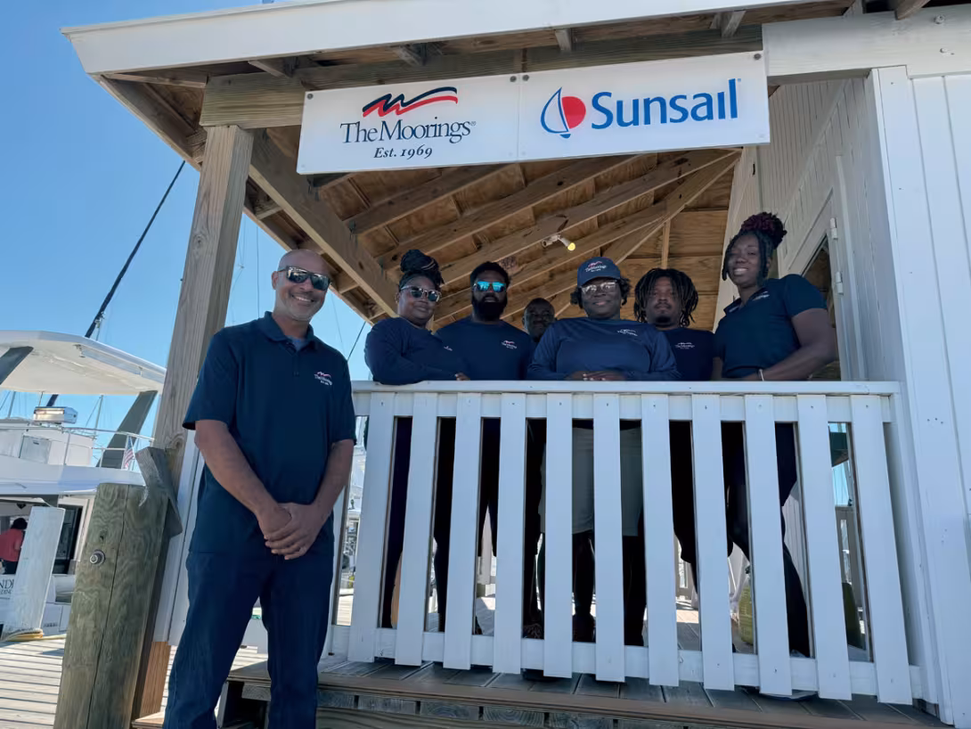 La base Sunsail-Moorings de Marsh Harbour, tenue par Travis et son équipe a entièrement été reconstruite après le cyclone Dorian (1er septembre 2019).