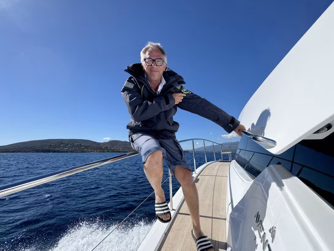 La veste OS2 Offshore 50ème anniversaire edition limitée que Gill a offert à l’équipe de Multicoques Mag.