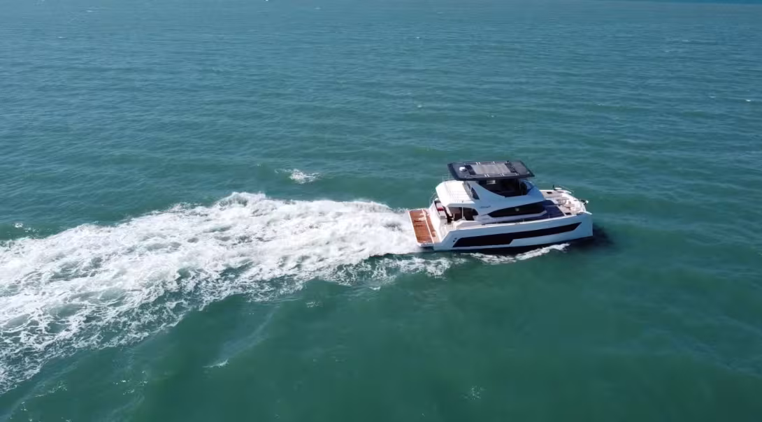 Aventura 50 MY powercat catamaran - Teaser essai en mer - Multicoques Mag