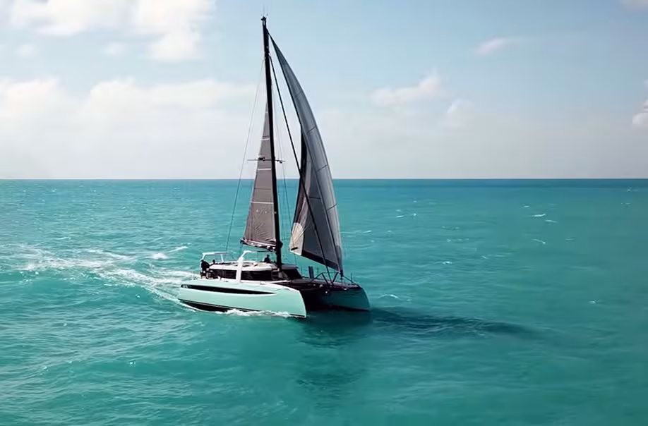 HH50 Sports Cruiser - Teaser essai en mer - Multicoques Mag