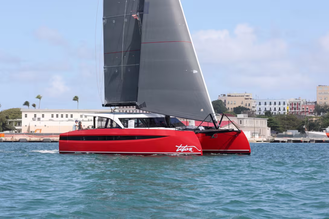 HH44 catamaran - Teaser essai en mer - Multicoques Mag